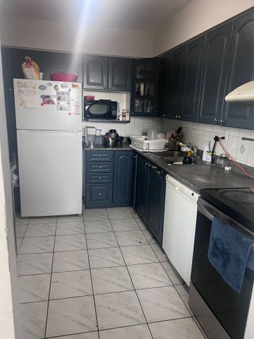 For Lease - 3533 Derry Road, Mississauga, Ontario - Photo 3