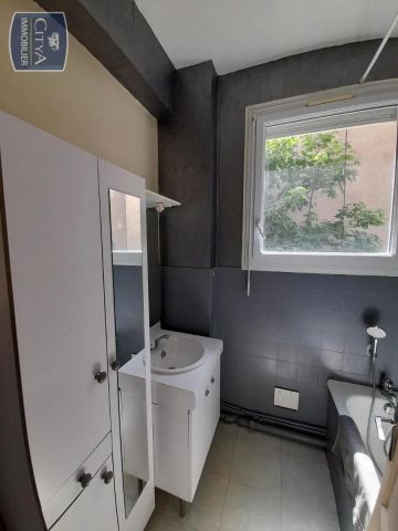 Appartement à louer 3 pièces 67m² - Photo 3