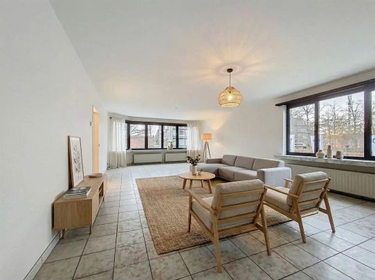 Appartement met garage gelegen centrum Brasschaat - Photo 1