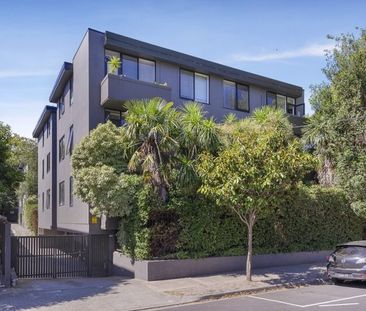 Inviting 2-Bedroom Apartment in Desirable St Kilda East Location - ... - Photo 4