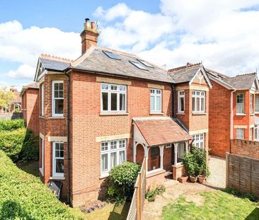 Chobham Road, Woking, Surrey, GU21 - Photo 1