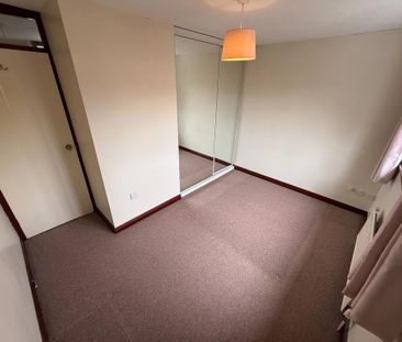 2 bedroom semi-detached house to rent - Photo 3