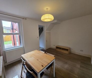 3 bedroom terraced house to rent - Photo 4