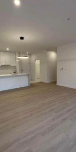 Magnifique grand 4-1/2 vue sur le fleuve avec accès rapide aux ponts - Photo 4