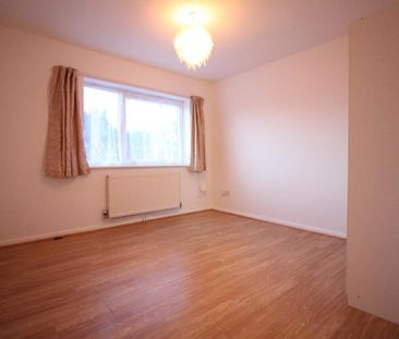 Swan Road, West Drayton - Photo 4