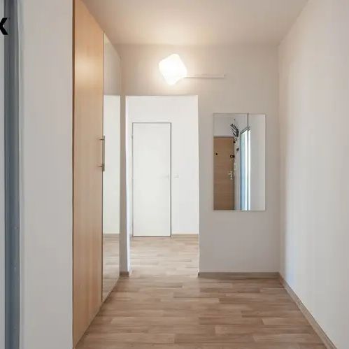 Pronájem bytu 3+1 s balkonem a sklepem, Brno-Bohunice - Photo 1