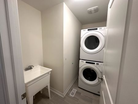 For Lease - 110 Turnberry Lane, Barrie, Ontario - Photo 4