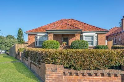 Unique House In Great Location - Photo 1