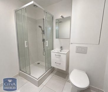 Location Appartement 1 pièce 26m² TOULON 83000 - Photo 3
