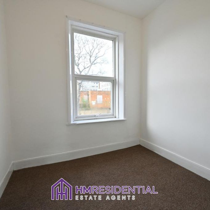 3 bedroom flat to rent - Photo 1
