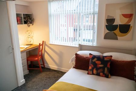 1 bedroom in a house share to rent - Photo 5