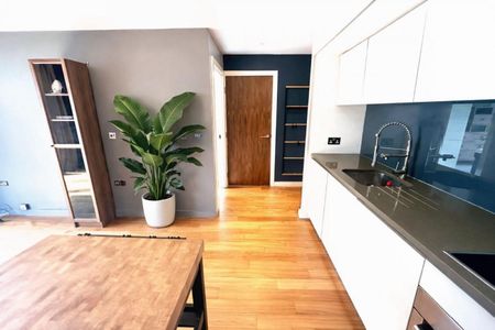 1 bed Apartment City Lofts St. Pauls, St. Pauls Square, Sheffield - Photo 5