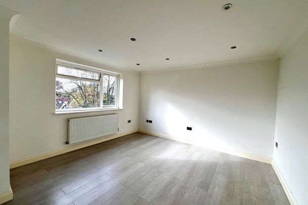 Cheam Road, Epsom - 2 bedrooms Property for lettings - Seymours - Photo 1