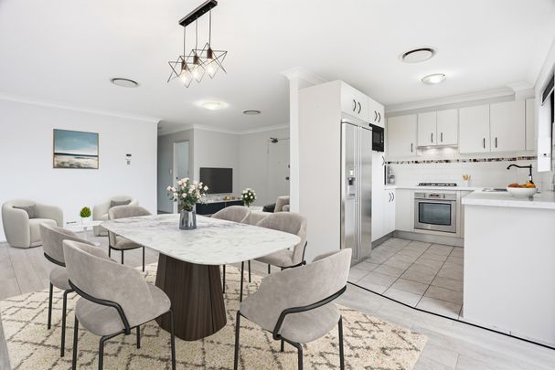 Beautiful 2 Bedroom Unit, Great Location, Ducted Air! - Photo 1