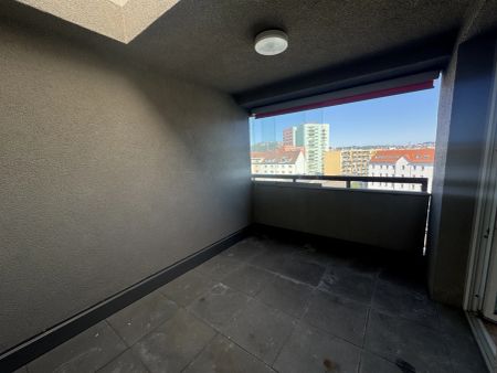 4 Zimmer Wohnung mit Balkon und Loggia unbefristeter Mietvertrag - Photo 5