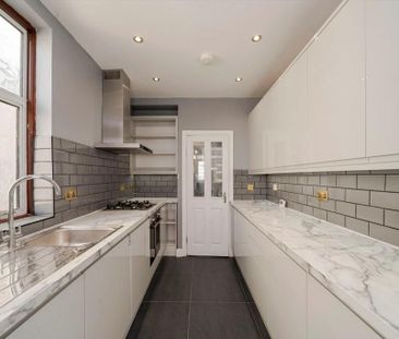 4 bedroom house to rent - Photo 3