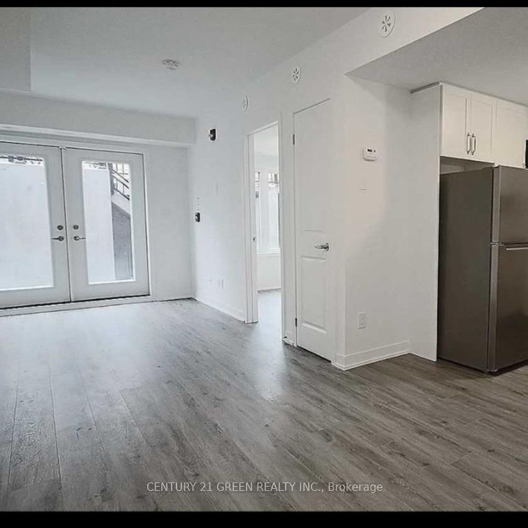 Condo Townhouse For Lease | C8147688 - Photo 1