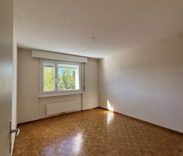 Appartement prochainement rénové à louer - Photo 1