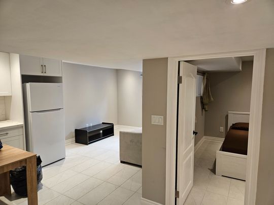 For Lease - 121 Badessa Circle Unit# Lower, Vaughan, Ontario - Photo 1