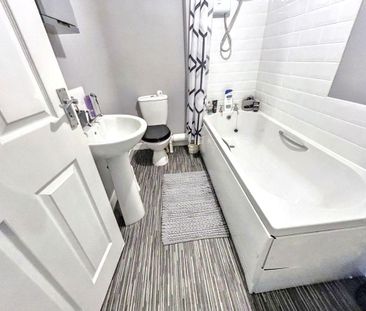 Finchale View, West Rainton, Houghton Le Spring, Durham, DH4 6SD - Photo 5