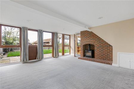 2 bedroom detached house to rent - Photo 2