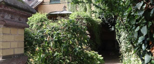 Charmante Altbauwohnung mit Gartenzugang im Ostviertel - Photo 1