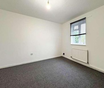 Crabtree, Paston, Peterborough, PE4 - Photo 1