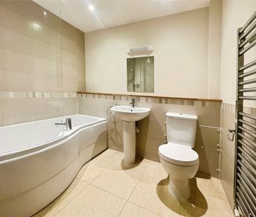 Darville House, Oxford Road East, Windsor, Berkshire, SL4 1EF - Photo 6