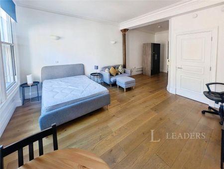 Studio to rent - Photo 3