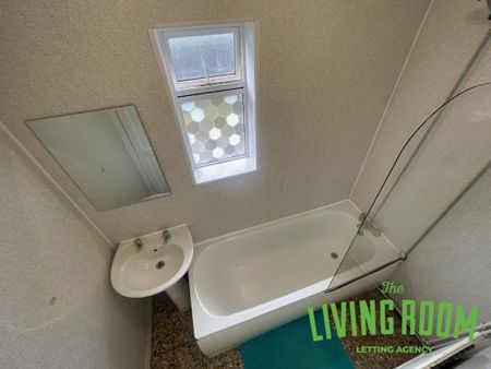 5 bedroom house to rent - Photo 2