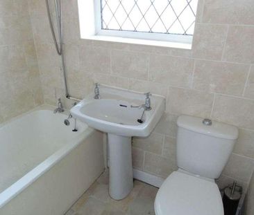 Briton Street, Royton, OL2 - Photo 6