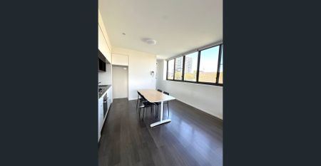 Furnished One bedroom with Large Study area - Photo 2