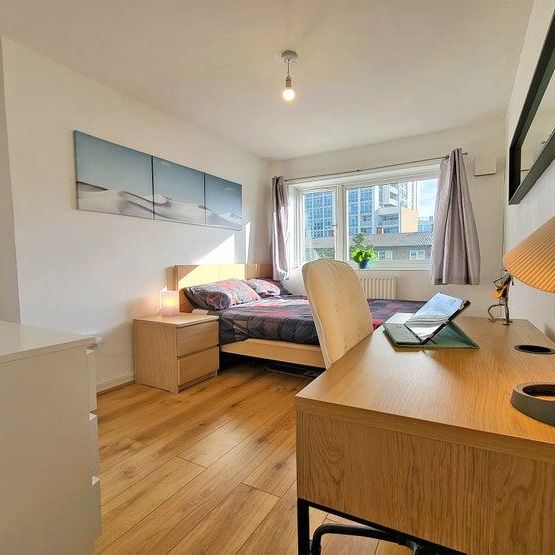 4 bedroom flat share to rent - Photo 1