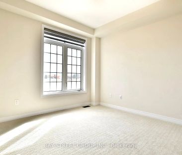 Property For Lease | W9268213 - Photo 4