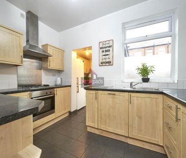 5 bedroom house to rent - Photo 1