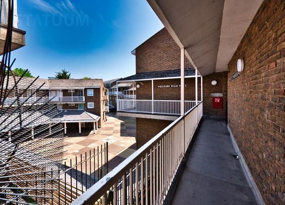 1 bedroom in a flat share to rent - Photo 1