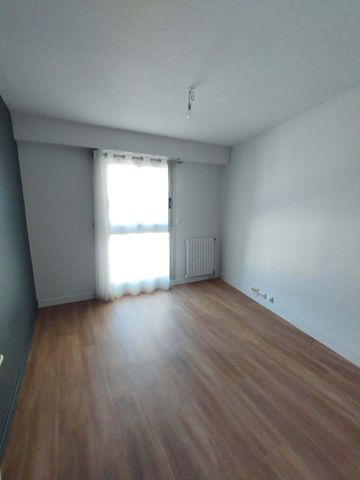 Appartement - 3 pièces - 84 m² - Laval - Photo 2