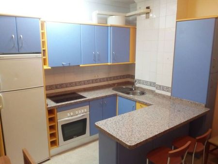 Alquiler de piso en La Trinidad - Foto 4