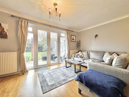 3 bedroom semi-detached house to rent - Photo 2