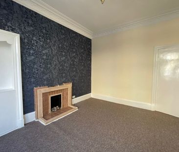 1 Bed Flat, Kilmarnock Road, G43 - Photo 2