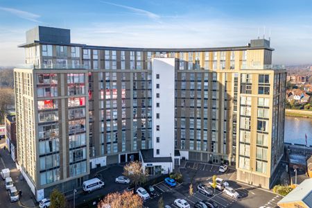 The Waterside Apartments, Pavilion Road, NG2 - Photo 3