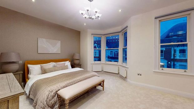 4 bedroom terraced house to rent - Photo 1