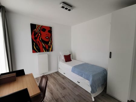 Frost B3.3 - Flat, 2 Chambre(s), 92 M2 - 1550€ - Foto 2