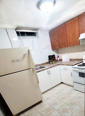 For Lease - 22 Yellow Brick Road, Brampton, Ontario - Photo 1