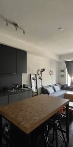 412-223 St. Clair Ave West 1 BDRM + DEN - Photo 3