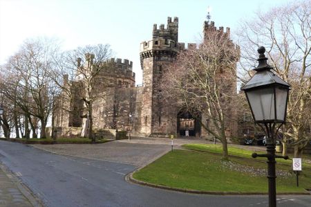 2 bedroom flat to rent - Photo 3