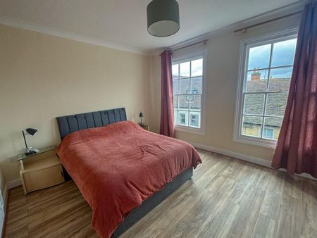 3 bedroom apartment to rent - Photo 3