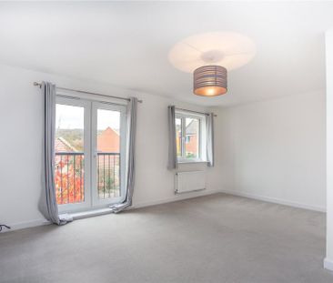 4 bedroom end of terrace house to rent - Photo 5