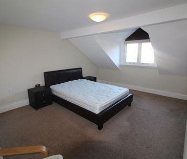 3 bedroom apartment to rent - Photo 3