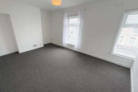 2 bedroom house to rent - Photo 2